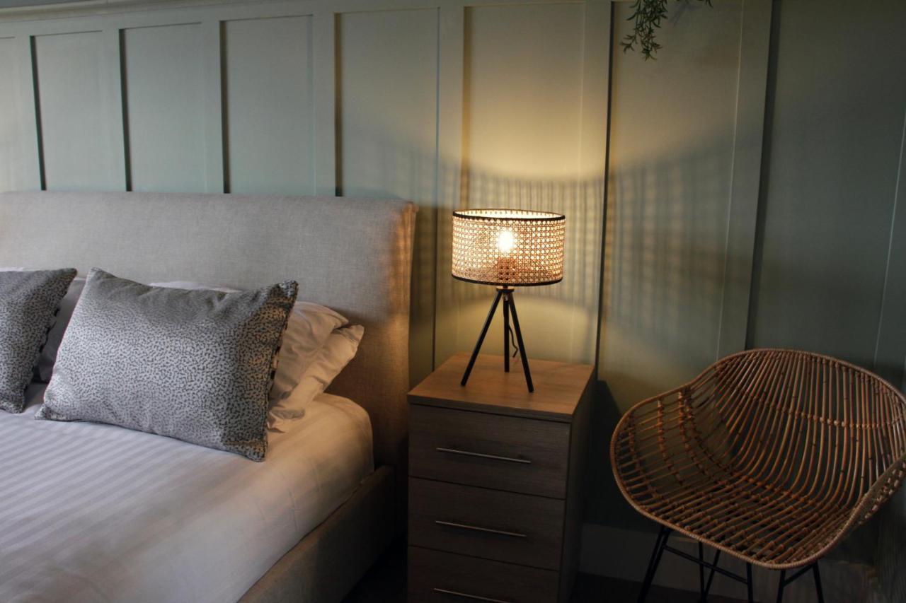 Heritage Serviced Suites - Serviced Apartments ฮัดเดอร์สฟิลด์ ภายนอก รูปภาพ