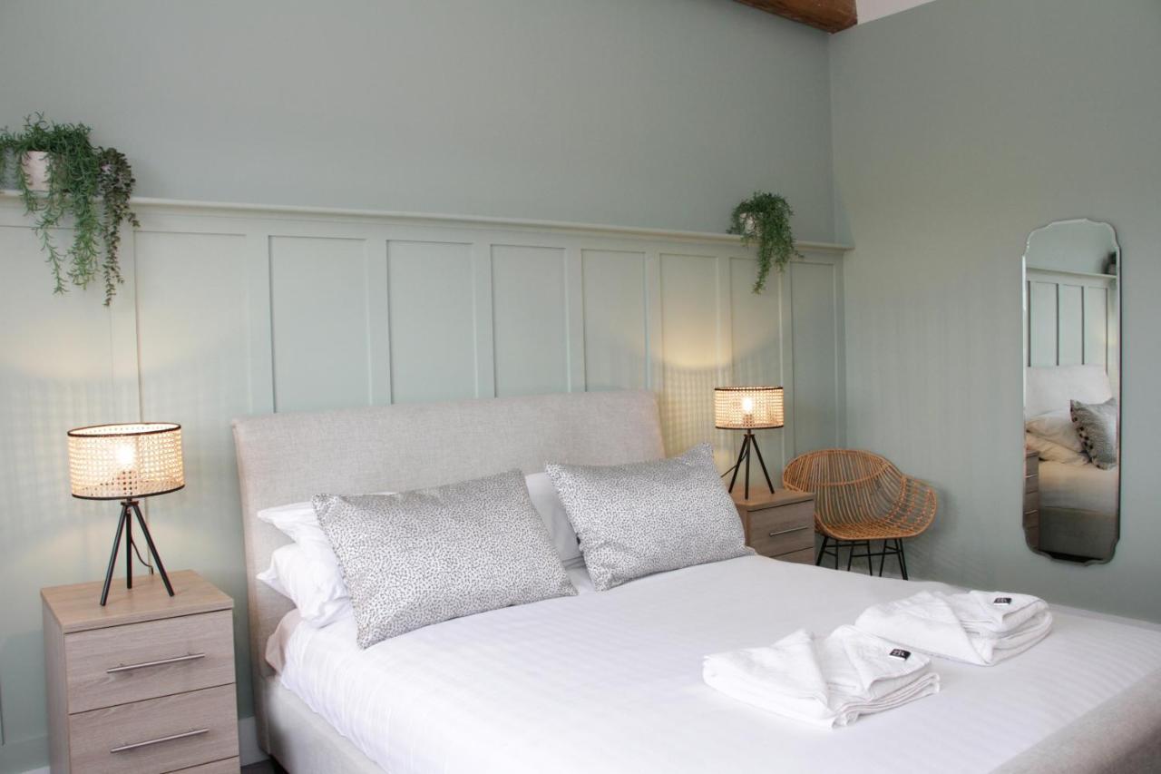 Heritage Serviced Suites - Serviced Apartments ฮัดเดอร์สฟิลด์ ภายนอก รูปภาพ